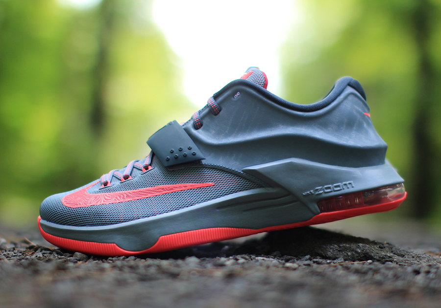 Nike KD 7 "Calm Before the Storm" - Arriving at Retailers