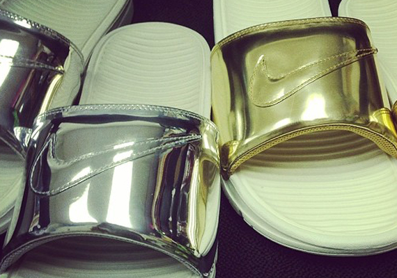 Nike Gold Silver Benassi Slide 02