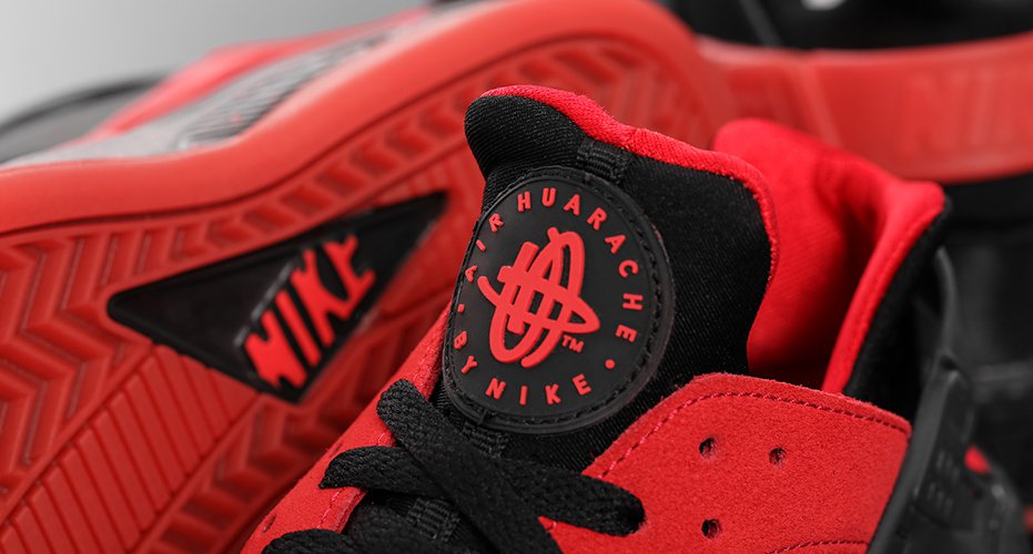 Nike Huarache Love Hate 01