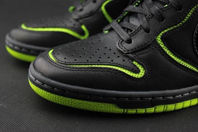 Nike Wmns Dunk Sky Hi Cut Out Black Volt 05