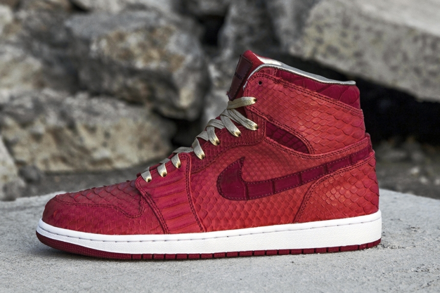 Air Jordan 1 Red Python Croc 01