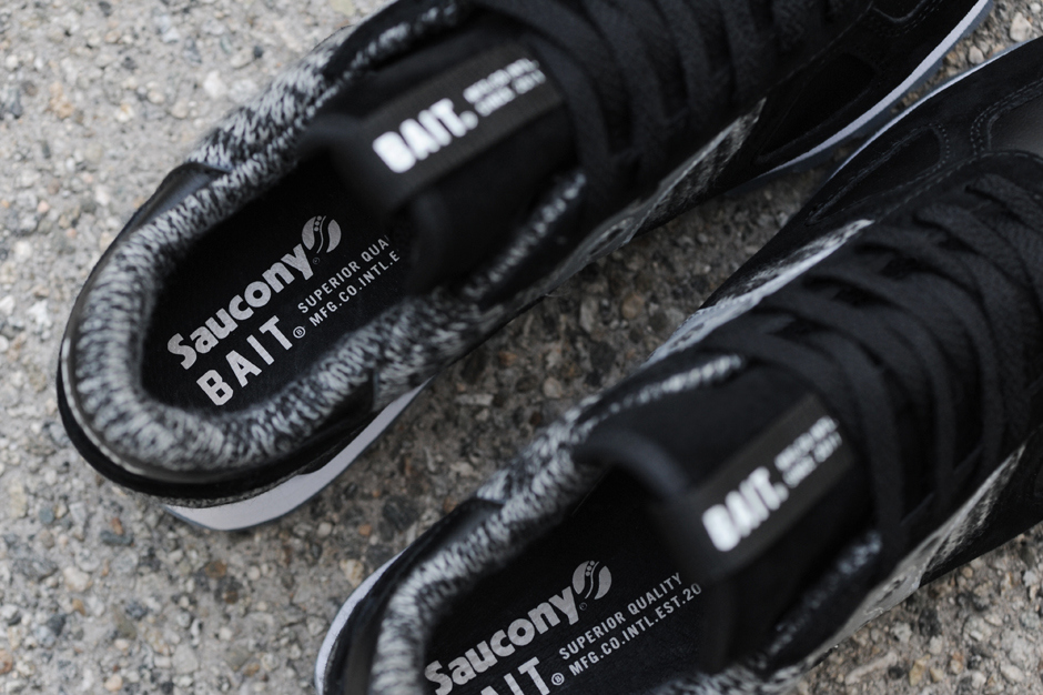 Bait Saucony Shadow Cruel World 3 Global Warning 01