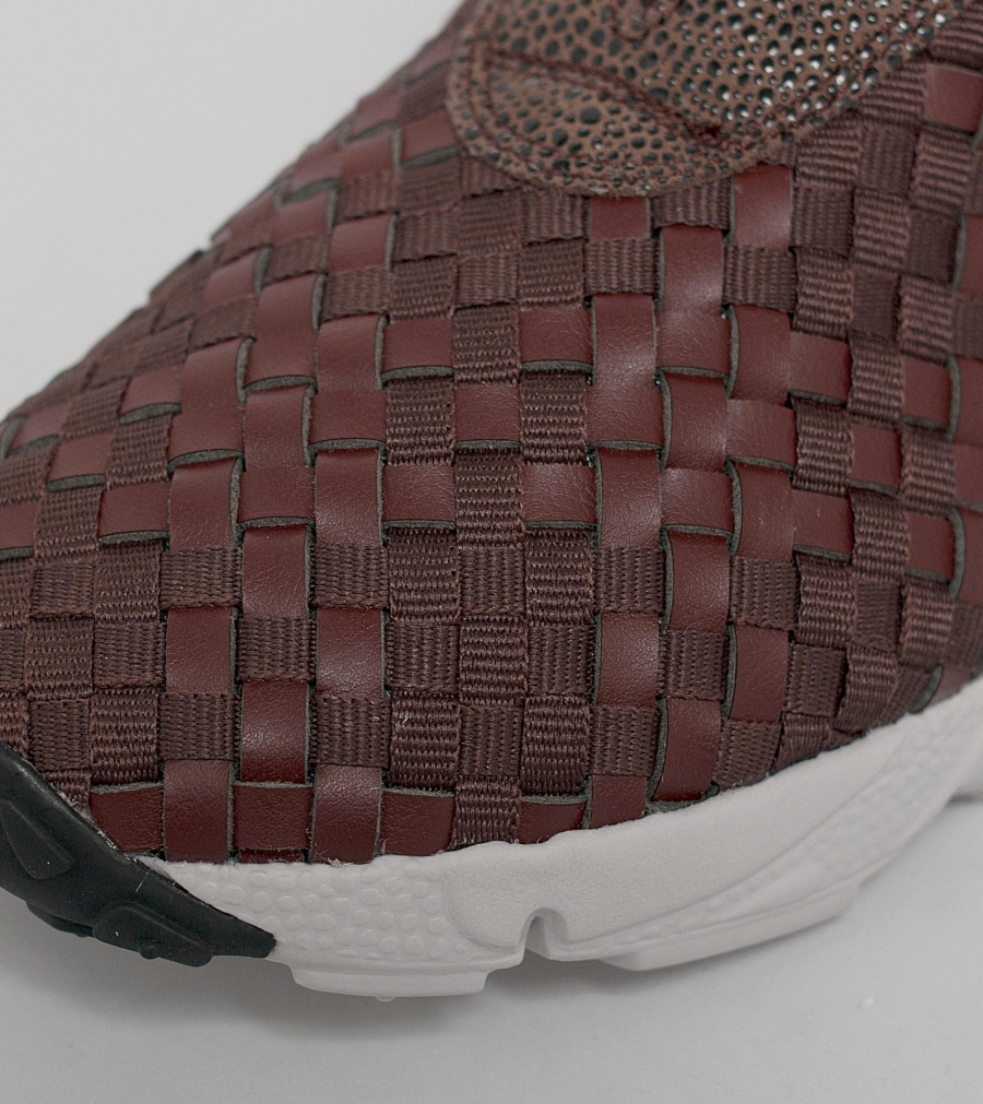 Nike Air Footscape Desert Chukka Woven Brown Leather 03
