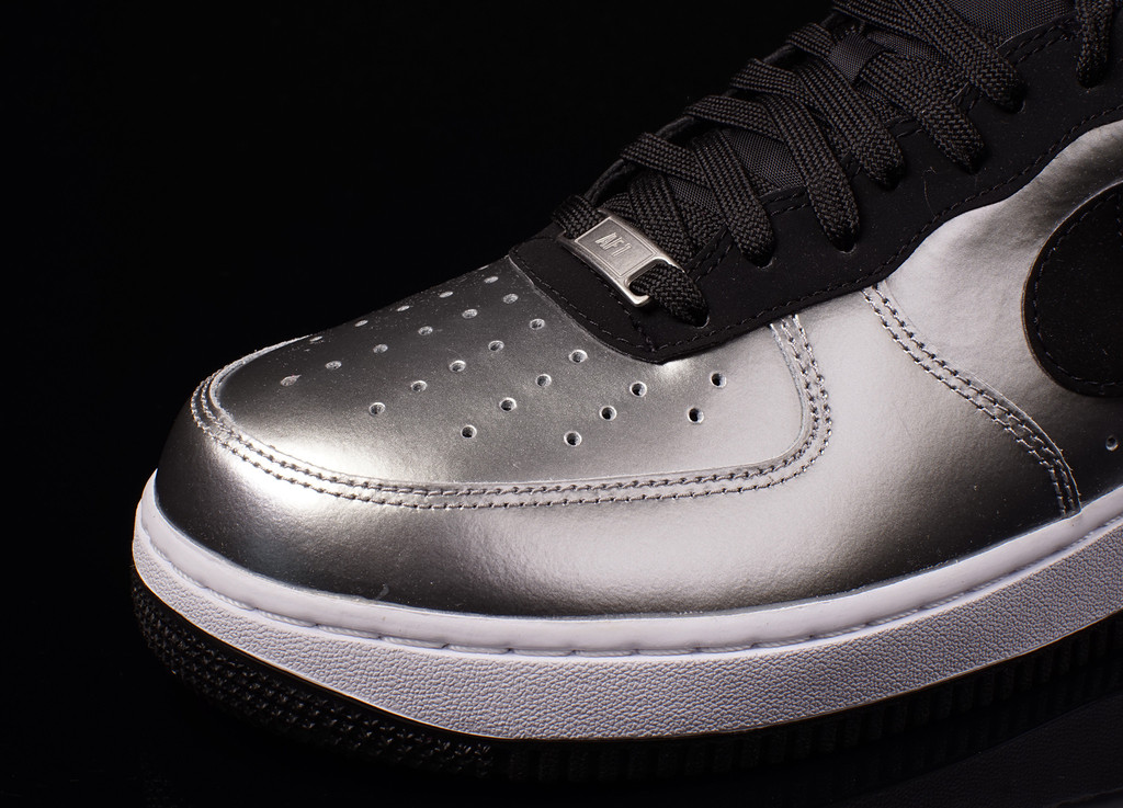 Nike Air Force 1 Low Metallic Silver Black White 03