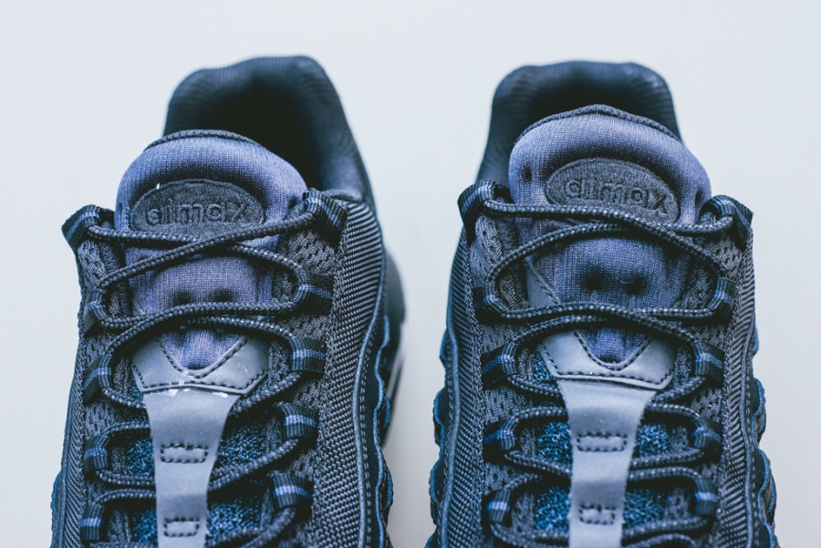 Nike Air Max 95 Triple Black 02