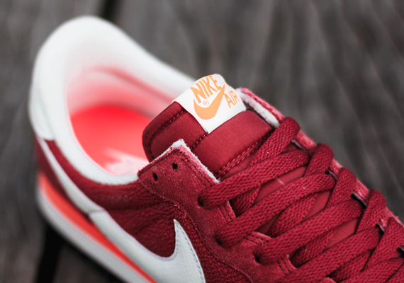 Nike Air Pegasus 83 Cedar Hyper Crimson 04