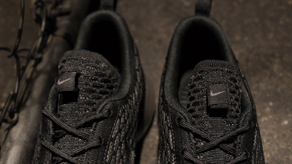 Nike Flyknit Roshe Run Black Midnight Fog Release Date 04