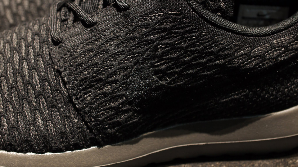 Nike Flyknit Roshe Run Black Midnight Fog Release Date 05