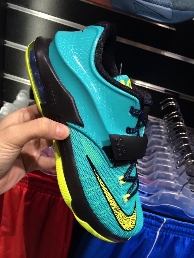 Nike Kd 7 Gs Hyper Jade Black Volt Photo Blue 03