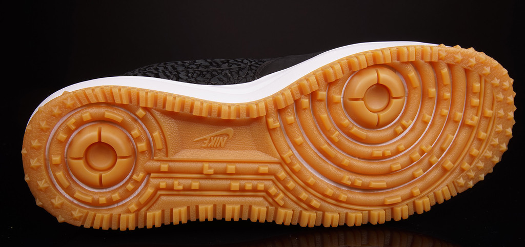 Nike Lunar Force 1 Hi Sneakerboot Black Elephant Gum 01