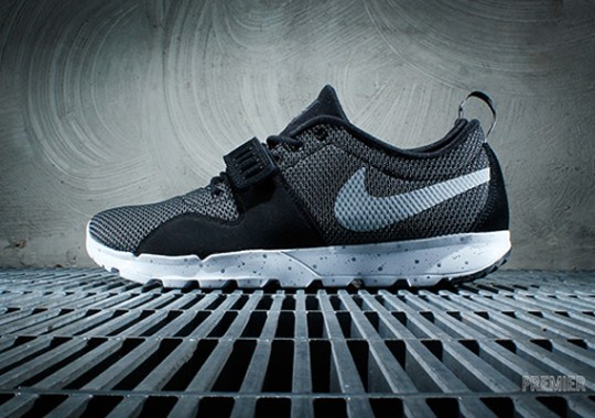 Nike SB Trainerendor – Black – Metallic Silver
