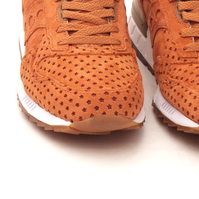 Play Cloths Saucony Shadow 5000 Strange Fruit 01