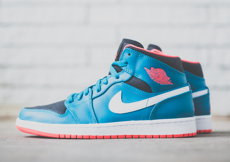 Air Jordan 1 Mid Tropical Teal Infrared 23 03