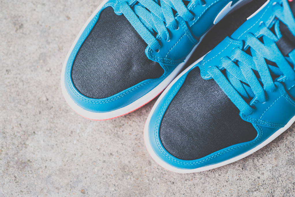 Air Jordan 1 Mid Tropical Teal Infrared 23 07