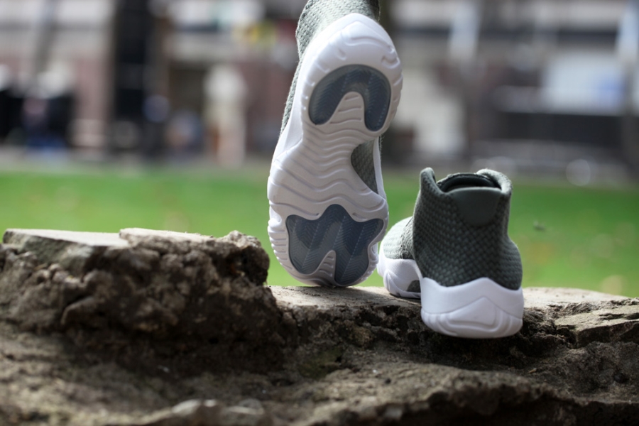 Air Jordan Future Iron Green White 03