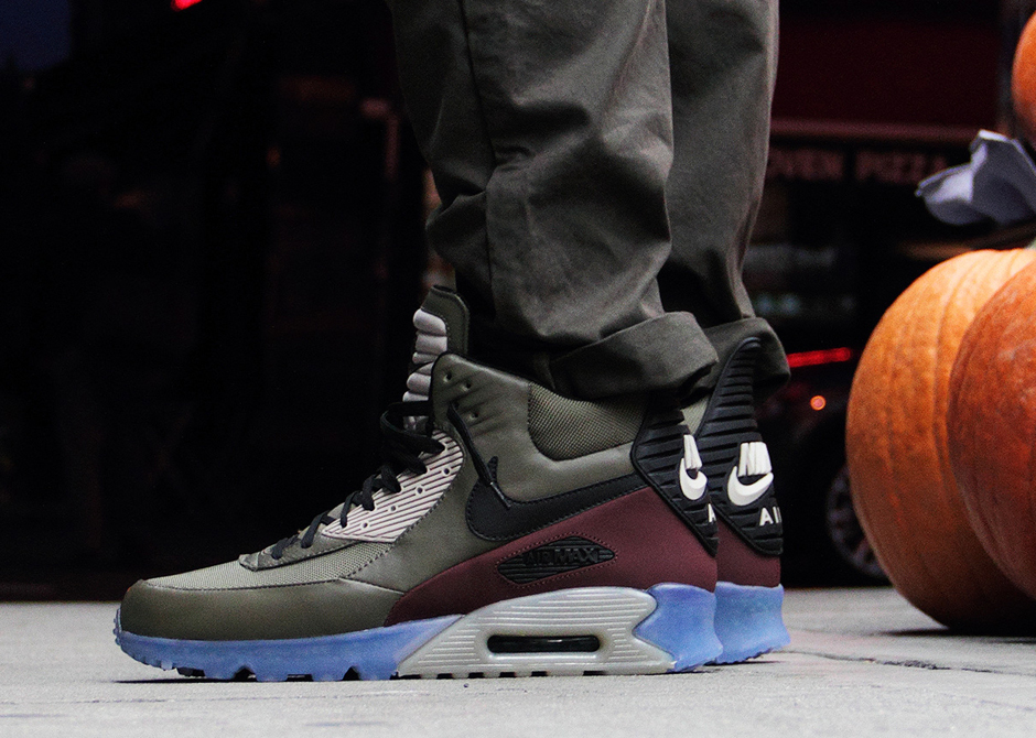 Nike Air Max 90 Sneakerboot Ice Dark Dune Available 01