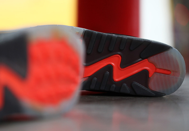 Nike Air Max Halloween Release Reminder 3