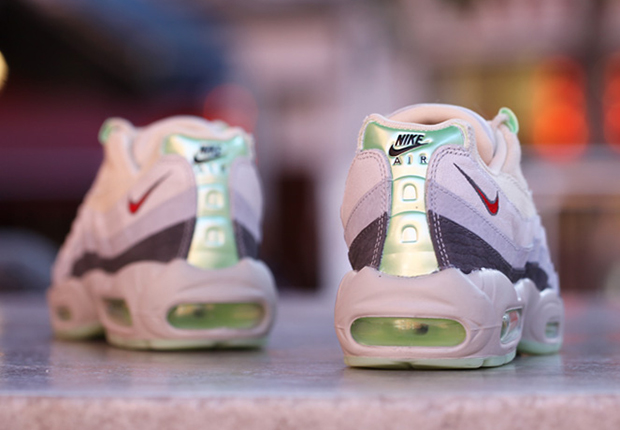Nike Air Max Halloween Release Reminder