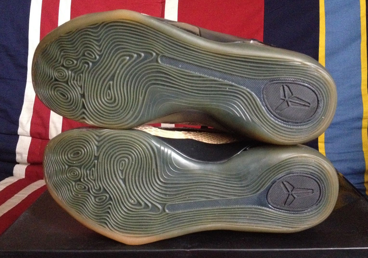 Nike Kobe 9 High Ext Qs Snakeskin 06