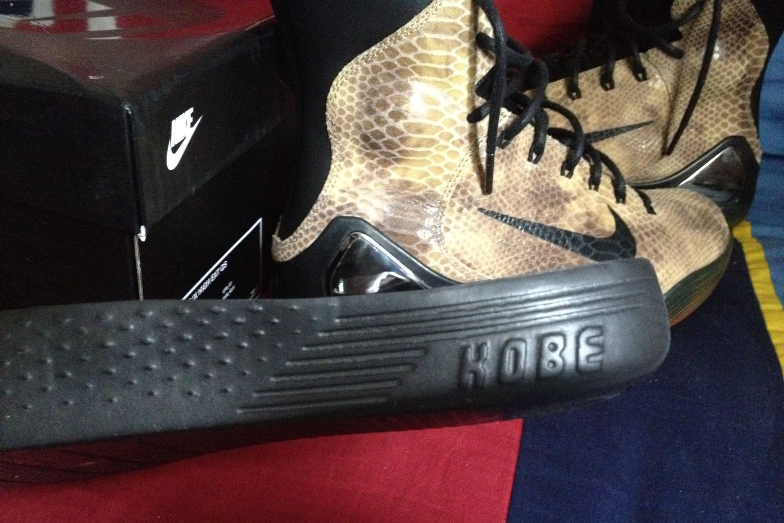 Nike Kobe 9 High Ext Qs Snakeskin 08