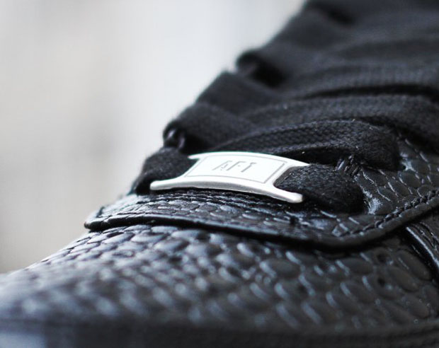 Nike Wmns Air Force 1 Low Black Croc 04