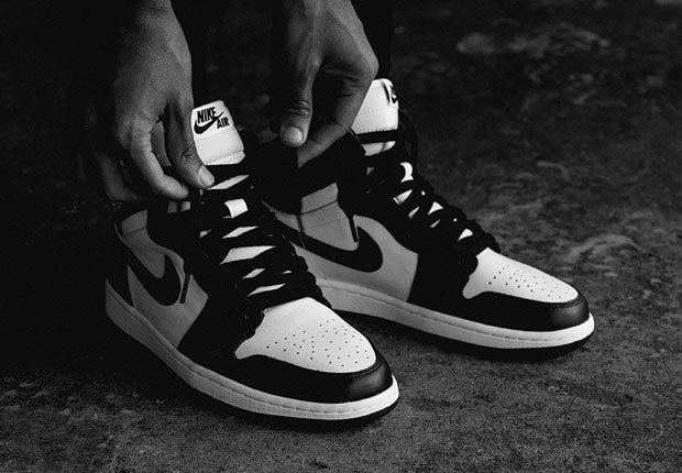 Air Jordan 1 Retro High OG "Black/White" - Release Reminder