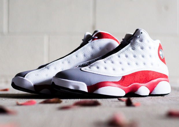 Air Jordan 13 "Grey Toe" - Release Reminder 