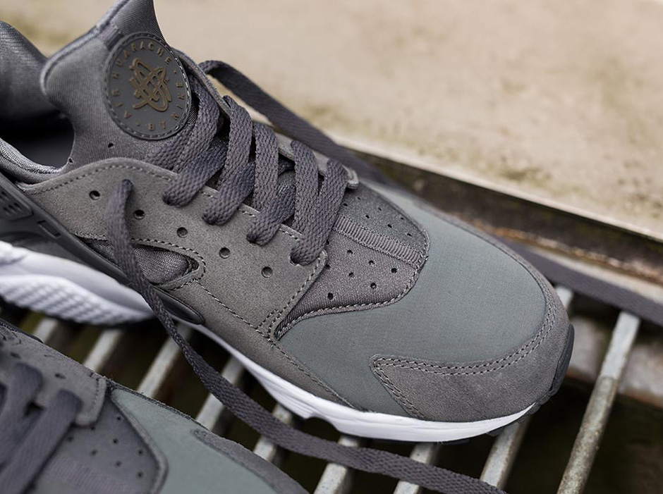 Nike Air Huarache Cool Grey Dark Dune White 04