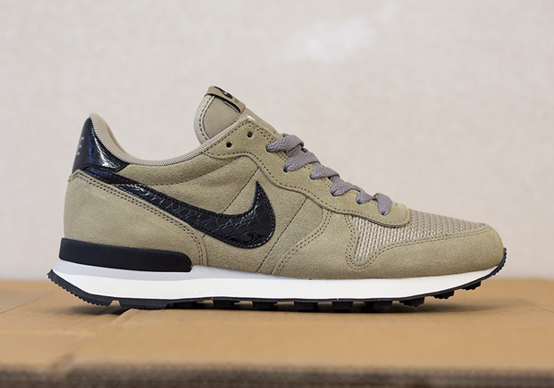 Nike Internationalist - Black - Bamboo