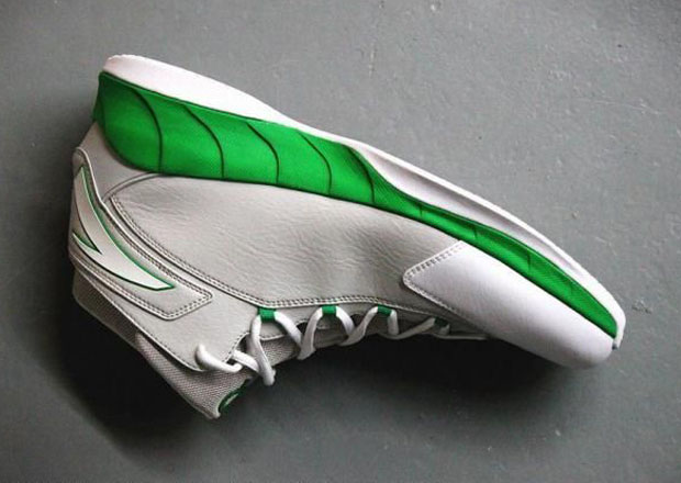 Rajon Rondo's Latest Signature Shoe, the ANTA RR2