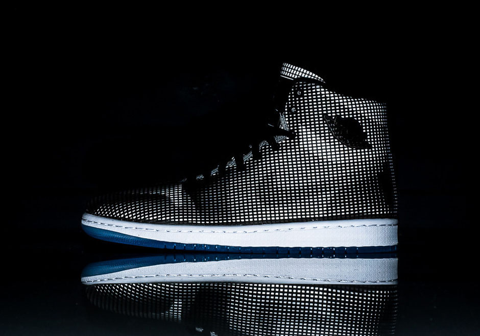 Air Jordan 4lab1 Arriving At Retailers 011