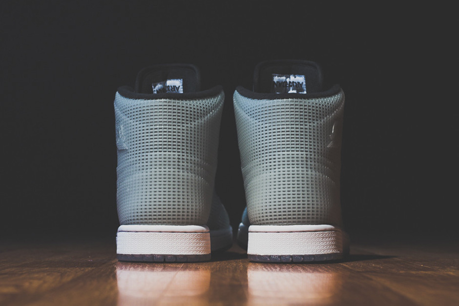 Air Jordan 4lab1 Glow Arriving At Retailers 05