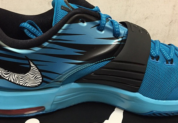 Kd 7 Light Lacquer Blue Release Date 01