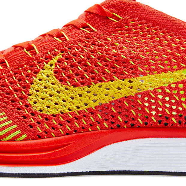 Nike Flyknit Racer Bright Crimson Volt 06