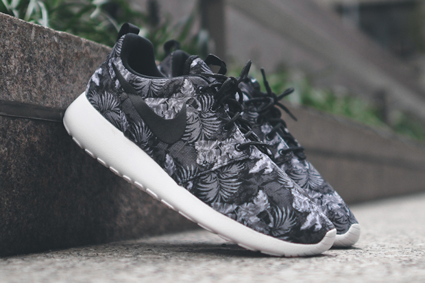 Nike Roshe Run Gpx Grey Scale 02