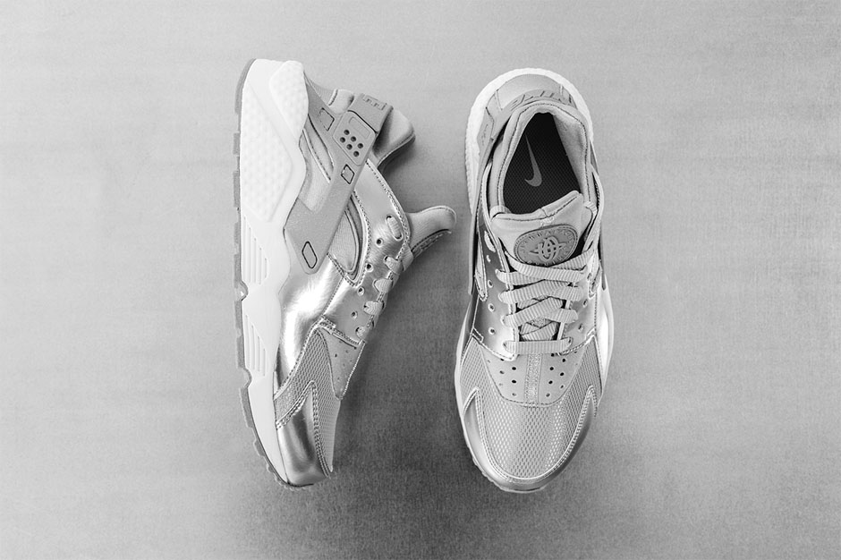 Nike Womens Air Huarache "Metallic Silver" - Release Date