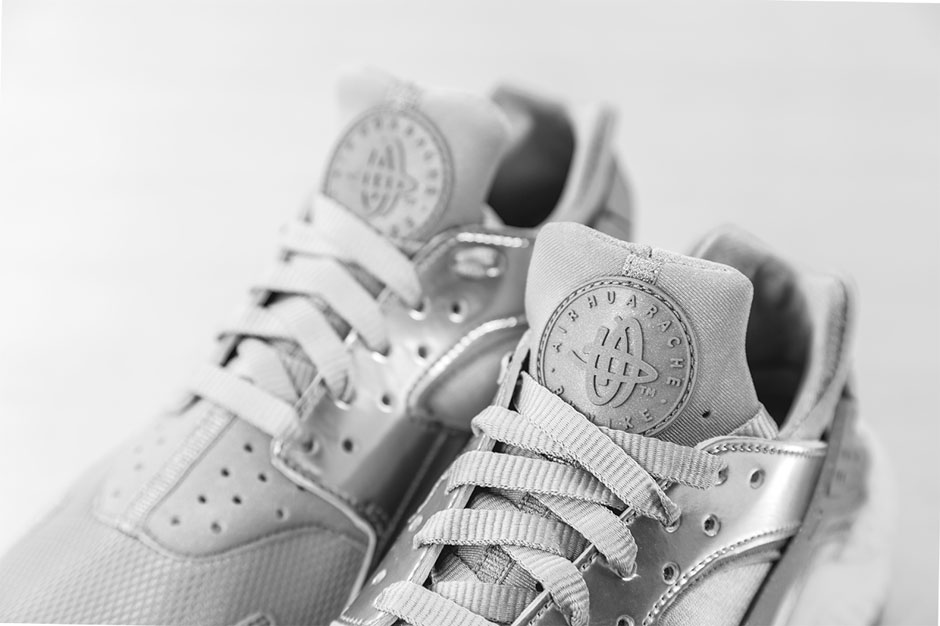 Nike Womens Air Huarache Metallic Silver Release Dates 03
