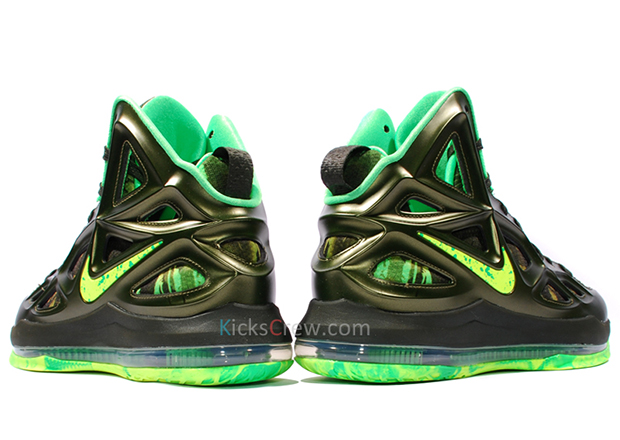 Nike Air Zoom Hyperposite 2 Rough Green Poison Green 3
