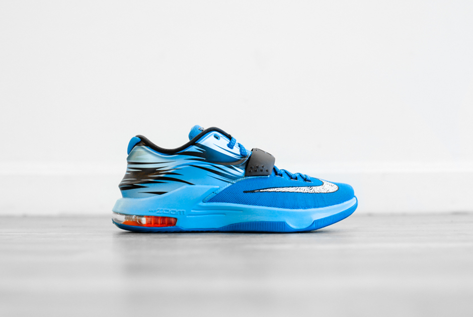 Nike KD 7 "Lacquer Blue" - Arriving at Retailers