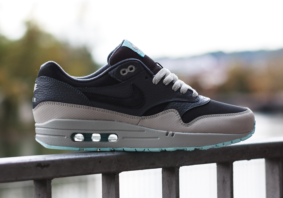 Nike Air Max 1 Leather - Dark Ash - Dark Grey - Light Blue