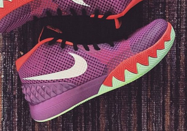 Nike Kyrie 1 - Maroon - Red - White