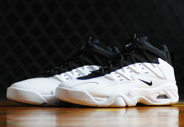 Nike Air Flare - Available