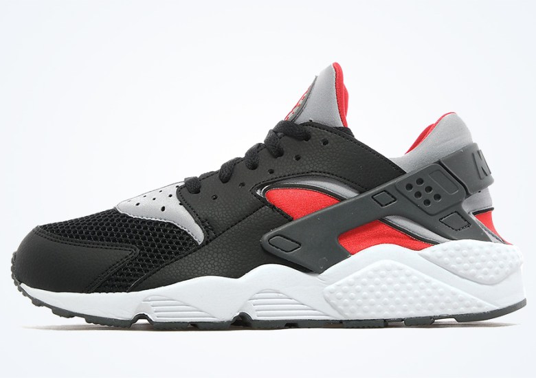 Nike Air Huarache – Black – Wolf Grey – Red