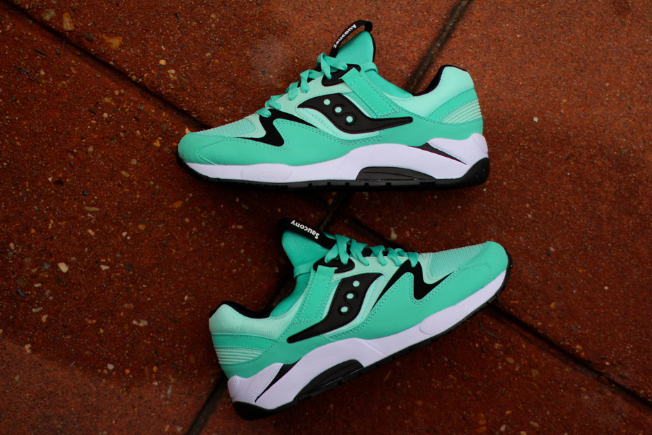 Saucony Grid 9000 Mint Available 04