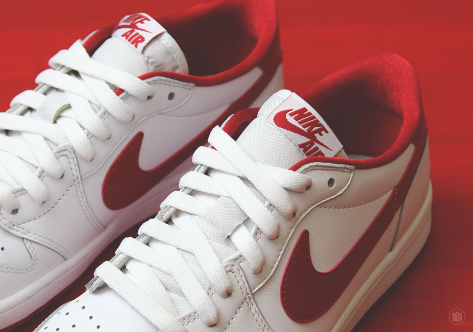 Air Jordan 1 Low Og White Varsity Red Release 81