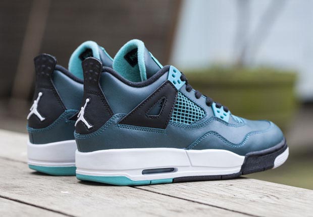The Air Jordan 4 "Teal" Is Releasing in Kids Sizes, Too