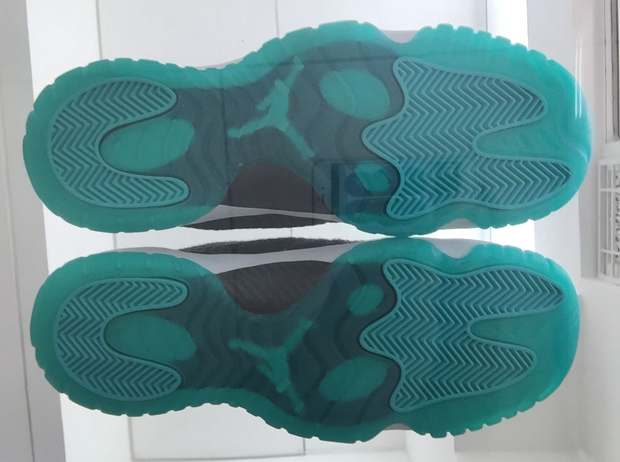 Air Jordan Future Low Black Teal 03