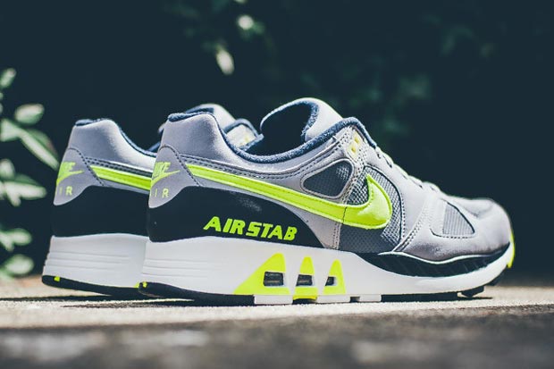Nike Air Stab Cool Grey Volt 01