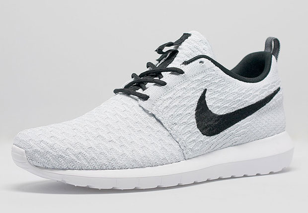 Nike Flyknit Roshe Run White Black01