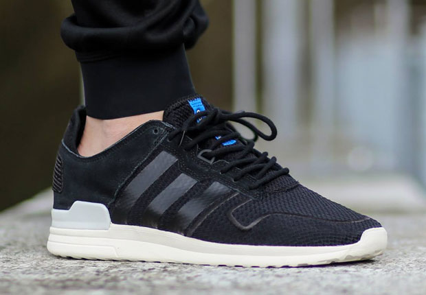 adidas ZX 700 2.0 "Core Black"